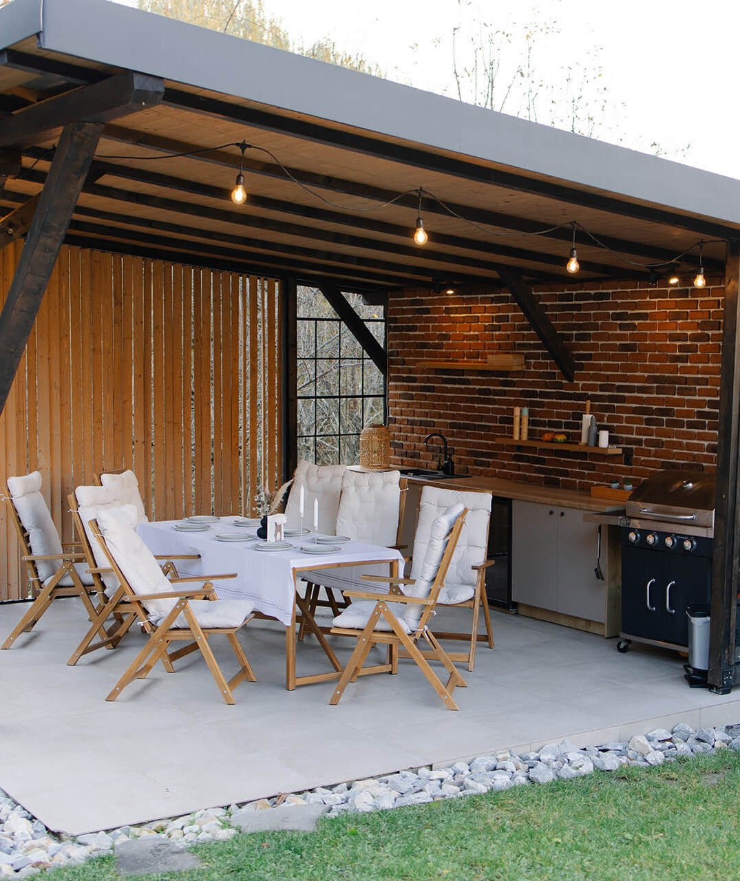 Gartenhaus mit Outdoorküche