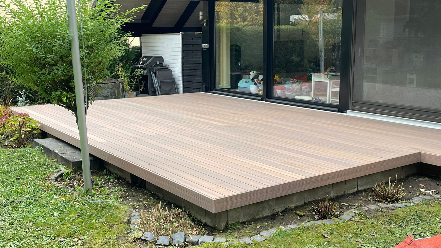 Modernes Terrassensystem zum Clicken