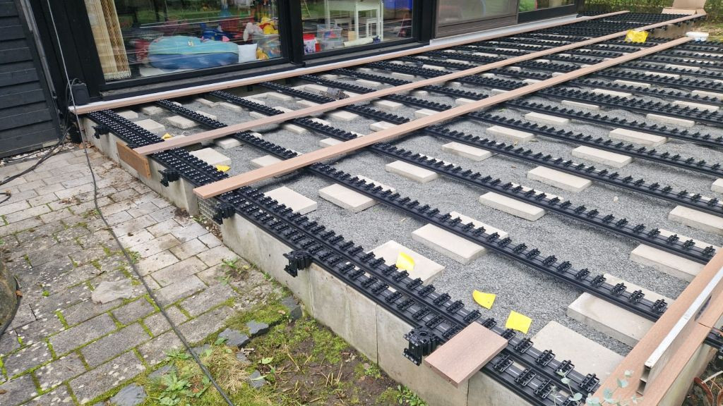 hochwertiges Verlegesystem für Holzterrassen