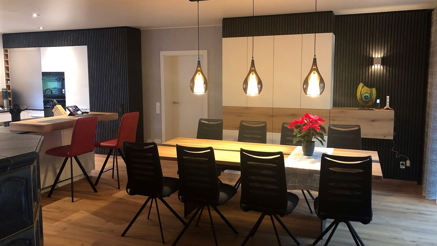 Akustik in Küche und Esszimmer schwarz