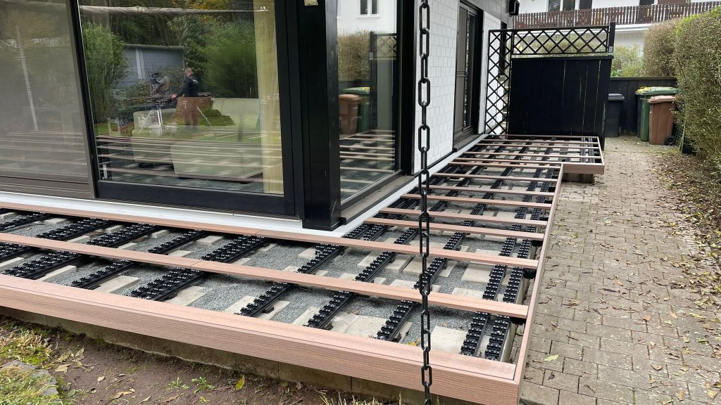 Montage Click Terrasse WPC